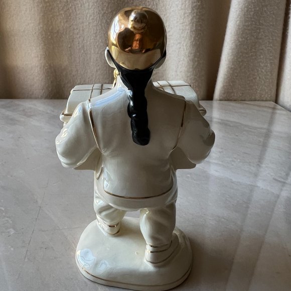 HINODE style  vintage 40's 50's ceramic porcelain oriental man carrying trunk - Picture 5 of 10